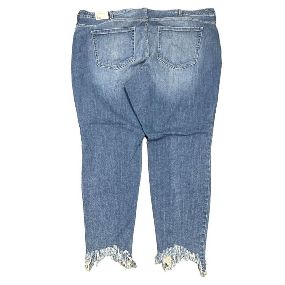 Lane Bryant 28 Super Stretch Signature Fit Skinny Jeans Mid-Rise Flex Waistband - Picture 2 of 16